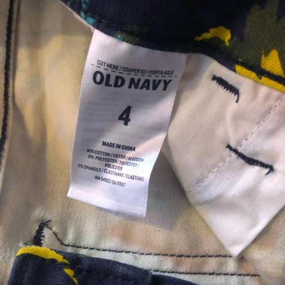 Floral Old Navy Rockstar Jeans - Picture 4 of 5